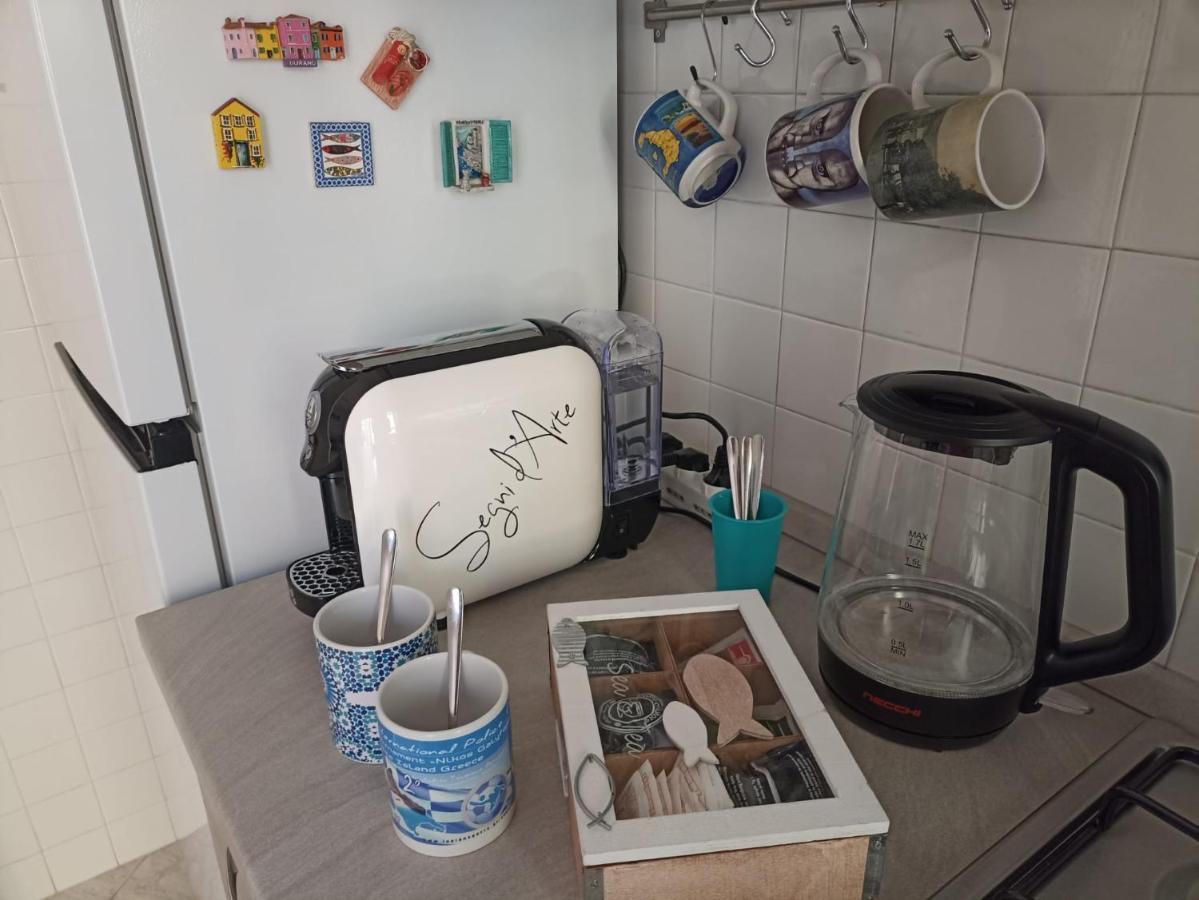 דירות לה ספציה La Casa Di Ele, Parcheggio Privato Gratuito מראה חיצוני תמונה