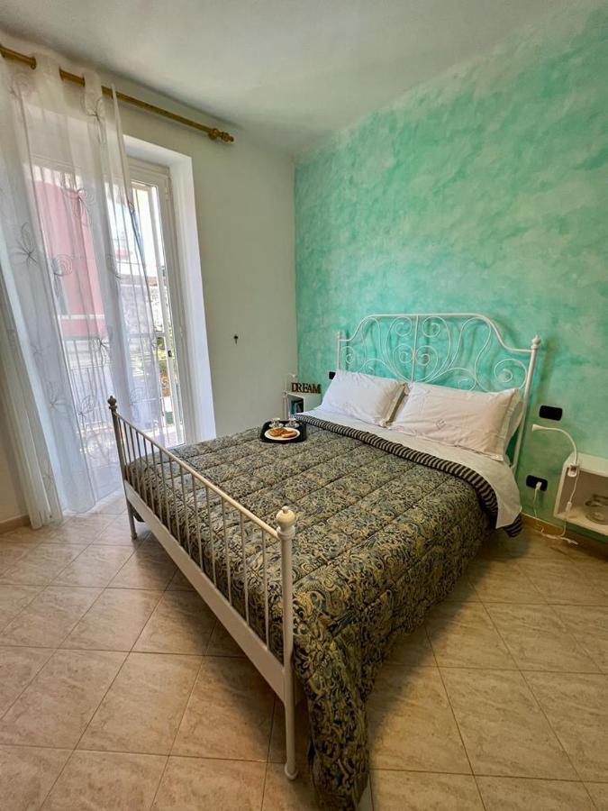 דירות לה ספציה La Casa Di Ele, Parcheggio Privato Gratuito מראה חיצוני תמונה