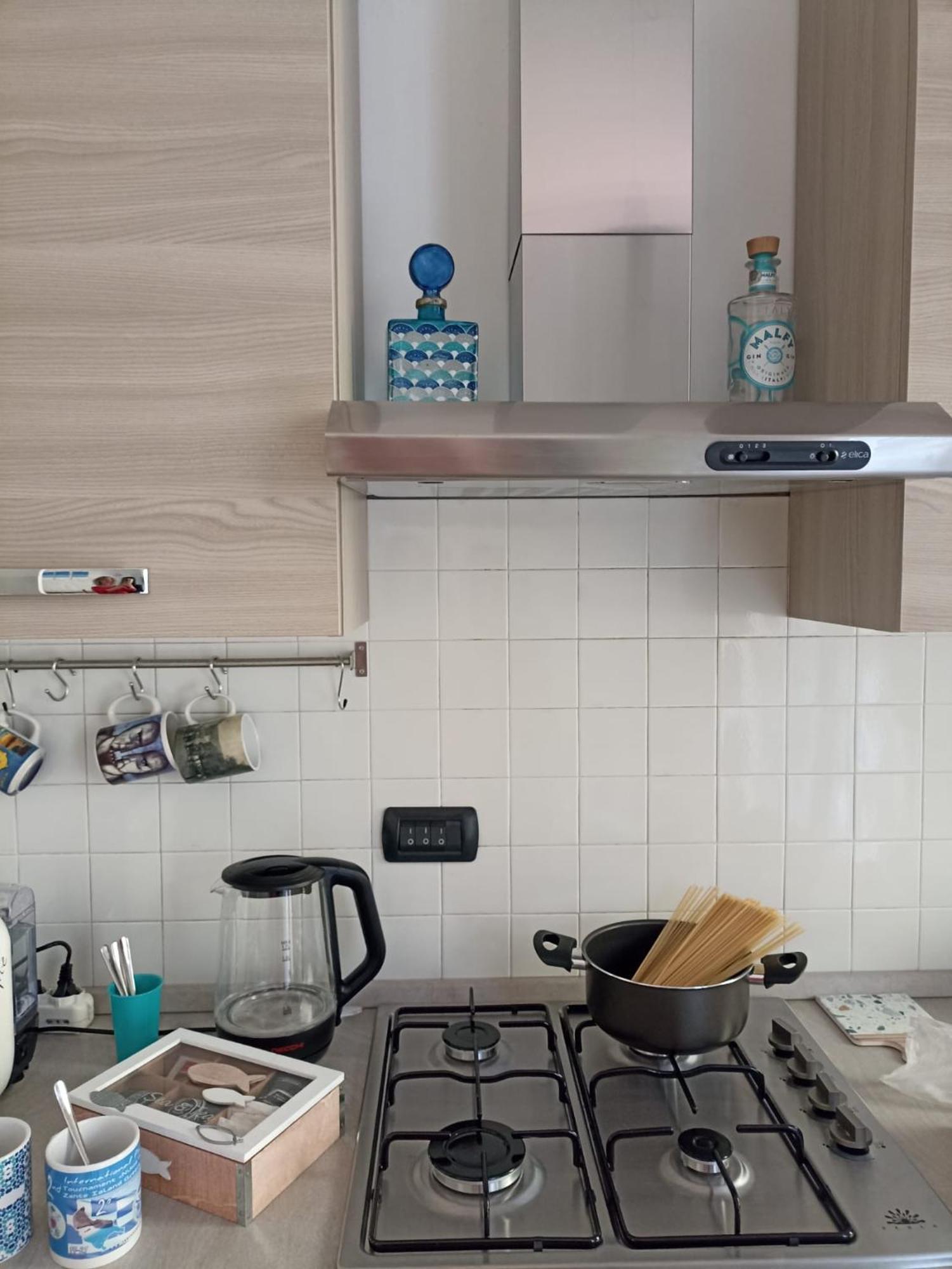 דירות לה ספציה La Casa Di Ele, Parcheggio Privato Gratuito מראה חיצוני תמונה