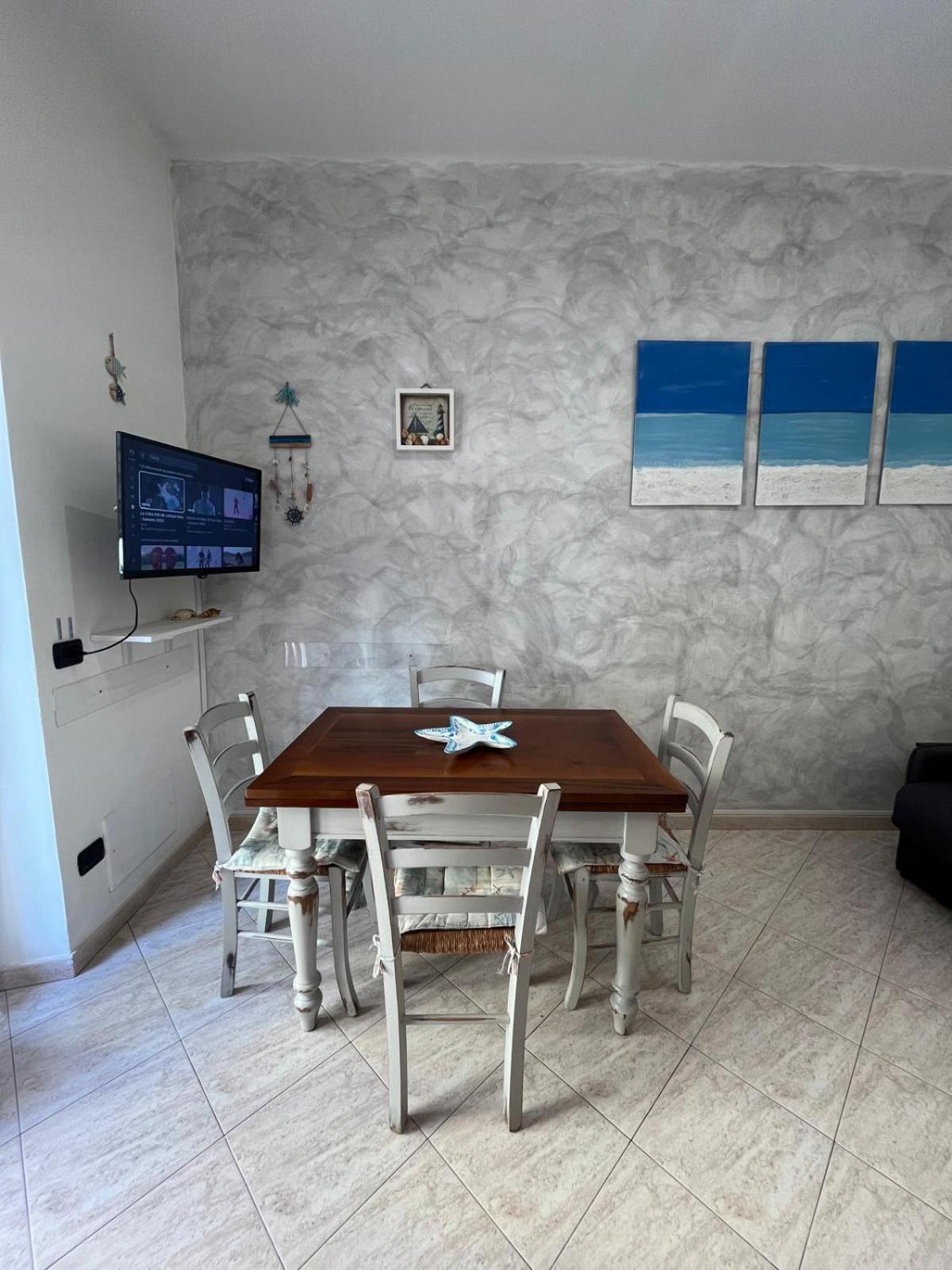 דירות לה ספציה La Casa Di Ele, Parcheggio Privato Gratuito מראה חיצוני תמונה